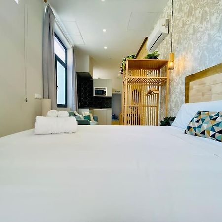 Cabanyal Room 2 - Small & Stylish By The Beach Valencia Bagian luar foto