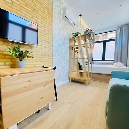 Cabanyal Room 2 - Small & Stylish By The Beach Valencia Bagian luar foto