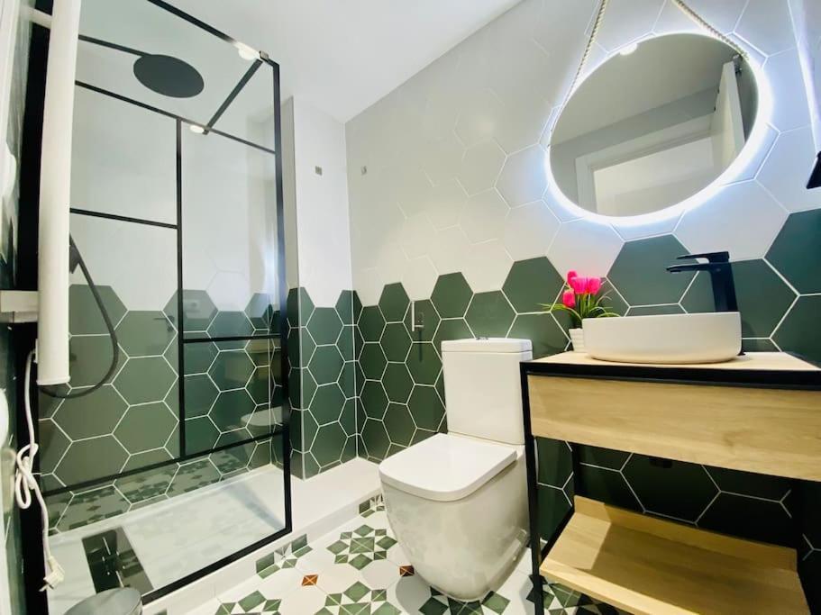Cabanyal Room 2 - Small & Stylish By The Beach Valencia Bagian luar foto